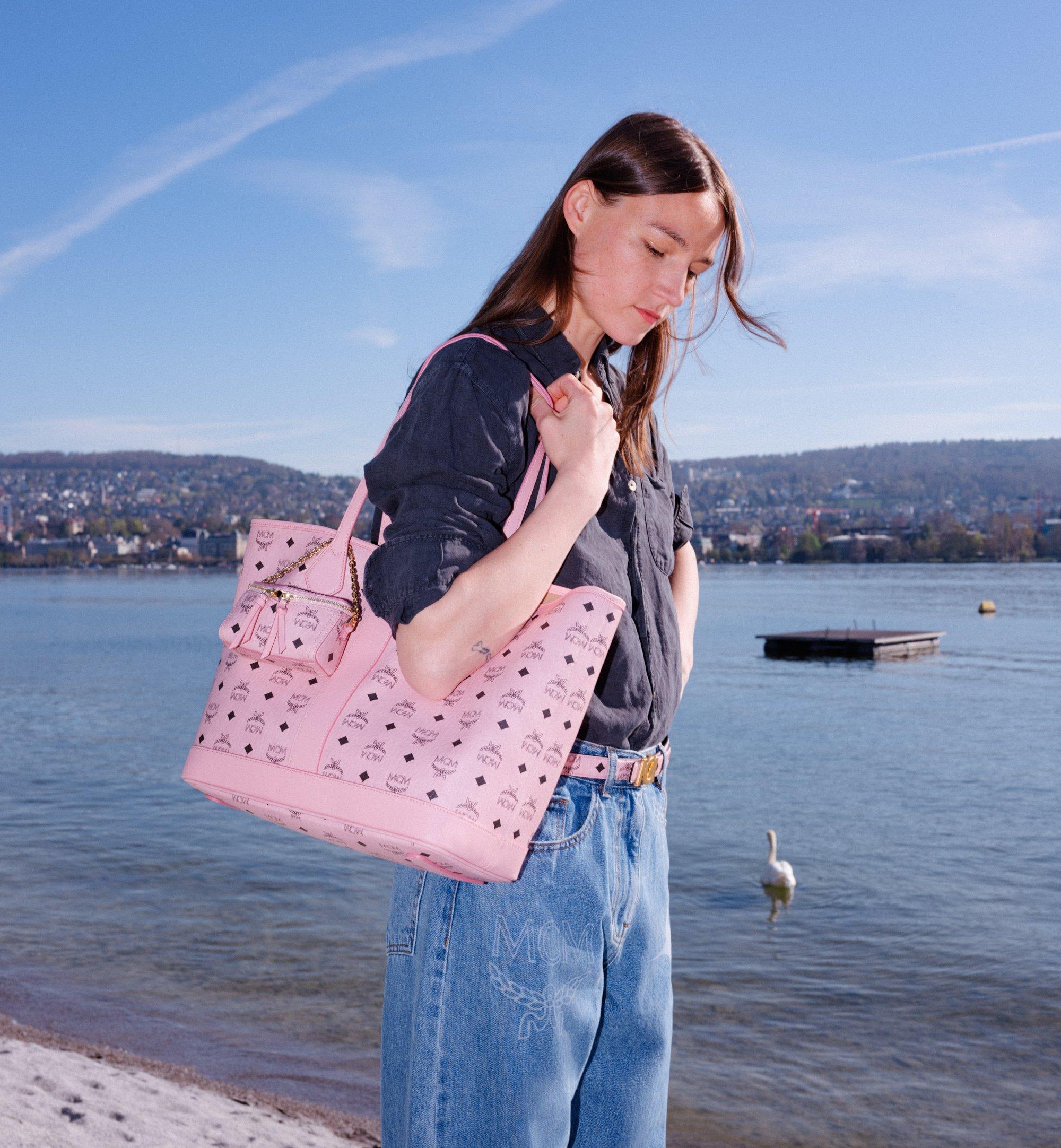 Small New Liz Shopper in Visetos 1